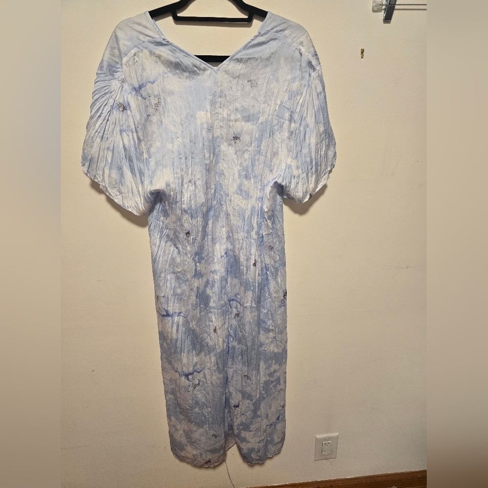 Vince Painted Magnolia V-Neck Midi Dress - Picture 8 of 12
